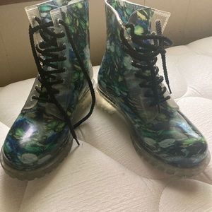 Dirty Laundry rain boots